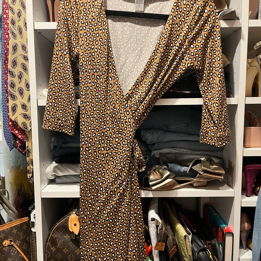 DVF Diane Von Furstenberg Silk Wrap Dress Leopard 6